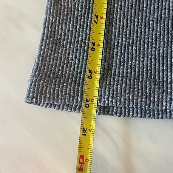 PINK DOT Ribbed Deep V-Neck Sleeveless Romper Gray Size Large - Picture 4 of 5